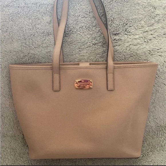 Michael Kors Jet Set Tote​​​​ - Picture 1 of 11